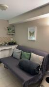 Cozy Private Basement Suite Beside Plaza Free Parking Walk to Groceries & Dining