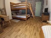 Chambre privée chez lhabitant, Les Maisons de Gaia