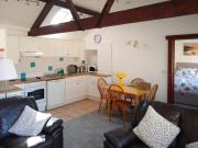 Top Burton Bradstock