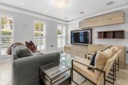 Stylish Hyde Park Two-Bedroom Escape