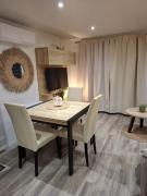 Spacieux Mobilhome Petit coin de paradis Camping MAR ESTANG 4 Étoiles et pied dans la mer