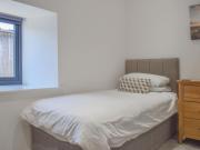 Top Whitby Top Whitby