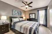 Serene 2BD Condo South Irving I18