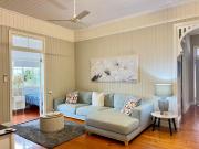 Childers Charmer with Aircon, WIFI & modern luxuries