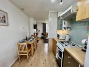 Golden Stay maisonette next to Camden Town with private parking