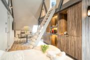 Charming Attic Retreat in Historic Ghent Center Charming Attic Retreat in Historic Ghent Center