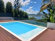 Villa moderne face a la mer