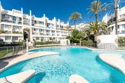 MalagaSuite Duplex Marbella with Parking