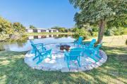 Lazy River- King bedsHottubFenced YardFire Pit
