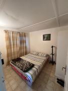 Cabanon pied sur mer