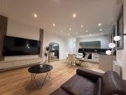 T2 neuf marbre et or - écran géant - Netflix