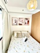 Lush Living 1BR with Balcony near Ayala Makati