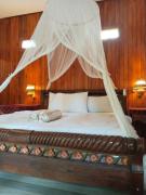 Khailash Warung and Home Stay