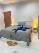 Samakki Residence - Modern Rooms, Quiet Area, Near the Beach