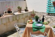 Villa - Sleeps 8 - Patio - Garden - Parking