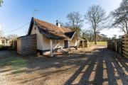 The Dairy cottage with garden and parking