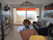 Sol-y-Days Eden, Magnifique appartement de deux chambres, en duplex face a la mer et au port de plaisance