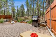Pinnacle Pines Forest Views Modern Home with EV Charger Direct Trail Access