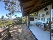 Casa confortável com uma bela vista na Praia da Ferrugem em SC