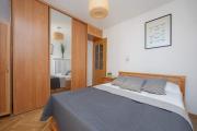 Wola Spacious 3-bedroom Apartment Close to the Metro by Noclegi Renters