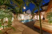KOMOREBI - Modern & Luxury 3BR - Central Canggu Beach