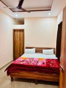 Sri Kishori Dham Vrindavan