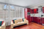 Apt - Sleeps 3 - Patio - Sloane Square Close