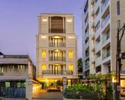 Saravana Grand Suites - A Unit of Saravana Bhavan Veg Tables Kochi