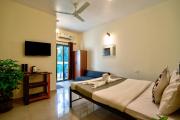 Top Candolim