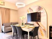 Elegant 2BR with Lagoon View