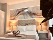 Elegant 2BR with Lagoon View