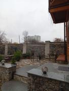 Деревяний будиночок з можливістю оренди бані