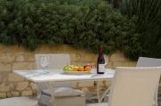 Top Noto
