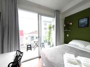 Moderno c ar condicionado, piscina e academia