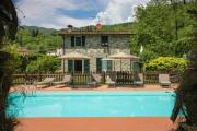 Charming Stone House Near Lucca And Garfagnana