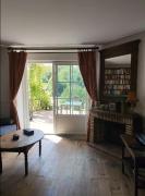 Demeure périgourdine, prairies et accès rivière