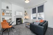 Stylish 1-Bed Apartment in Rosemount