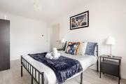 Wimbledon Central Comfort Stylish 2-Bedroom Apartment!