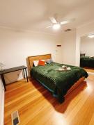 Modern 2 bedroom home in burwood east