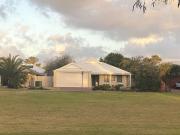 Dalyellup Family Holiday Home