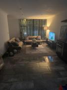 Huddersfield 1 Bedroom Apartment & Opposite Train Station & City Centre