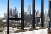 Exceptional View 3B 2B 2 Carparks near Crown Casino!