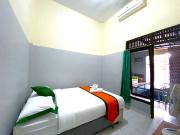 Homestay Syariah Dekat UII Kolam Renang Pribadi By Simply Homy