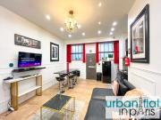 UrbanFlat 55 - Triplex Marylin Monroe in a Historic Passage