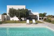 HelloAPULIA Villa Annita - Enchanting Sea-View Villa - superb location 2 minutes from beach and restaurants