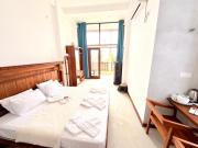 Ocean Air Guesthouse and Villa Weligama - MINUTE TO WAVES