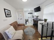 Flat 5 min From Stadium