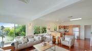 Top Avoca Beach