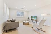 Coastal Retreat Spacious 5BR Haven in Maroubra