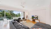 Avoca Chic - Modern Town House